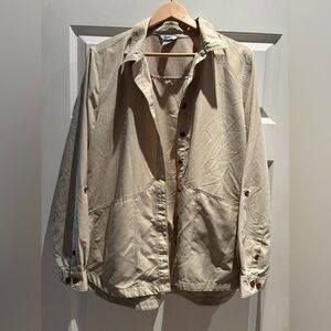 Duluth Trading Mens XL khaki beige tan Long Slv Fishing Hunting Vented Pockets
